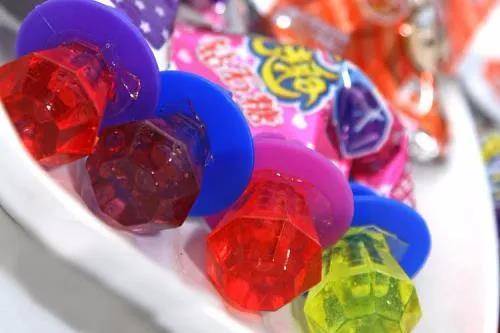 小时候|有没有你的童年最爱!80、90后的童年记忆!吃货们赶紧来看看这些零食中