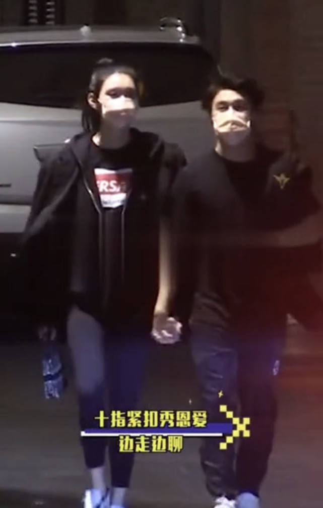 偶遇奚梦瑶夫妇逛超市，何猷君对老婆温柔呵护