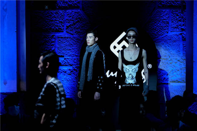 时尚|湛湛长江去 时尚骤雨来