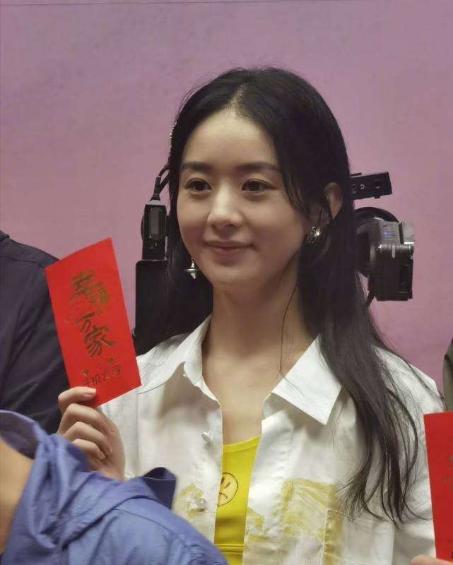 赵丽颖幸福到万家开机，主演阵容首曝光，85花一