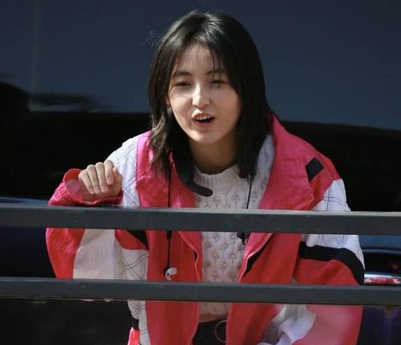 天使|国民妹妹张子枫的脸是被天使吻过吧,就算是素颜,也依旧有优越感