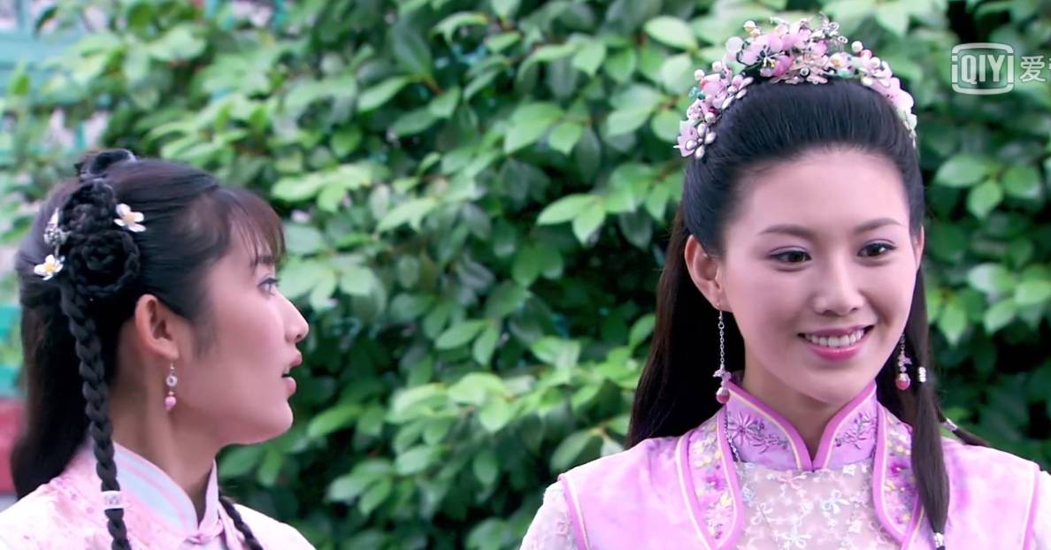 衣服|多情江山里的董小宛有多爱穿粉色？汉服加旗装12件不重样