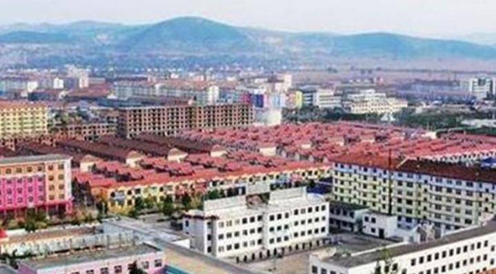 位于山西省长治市东南部,东与河南省,西与长治市,北与平顺县,南与陵川