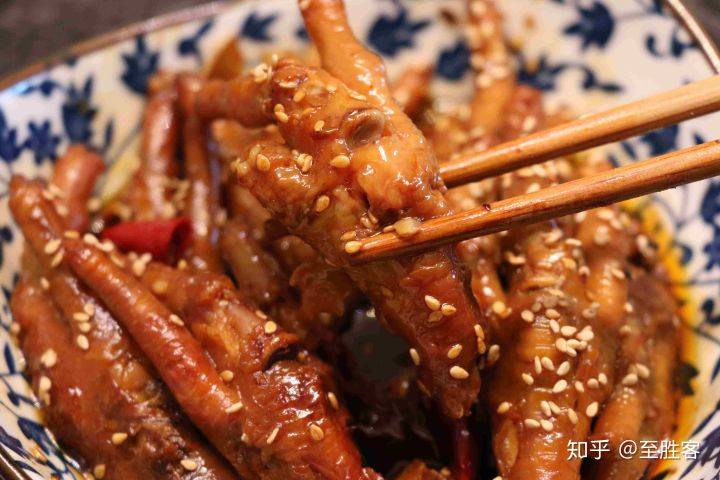 卤味拼盘都有什么 96f23ef5151c4845835a570235de1be6.jpeg