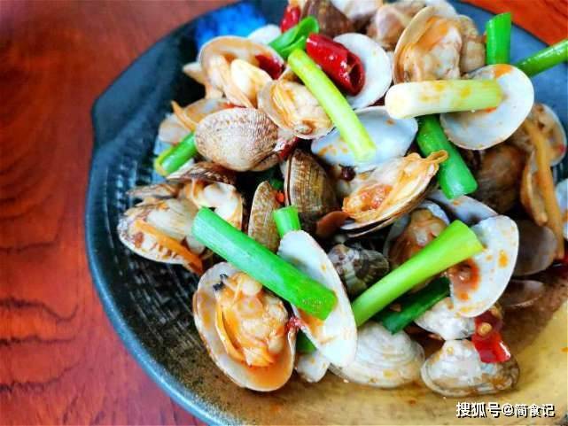 蛤蜊|你见过吗？大家说说，一盘卖18块钱值不值媳妇是这样炒花蛤的