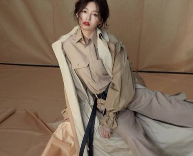 锁骨|大S生二胎后状态太好,穿露肩衣秀锁骨,生图像24岁惹人夸