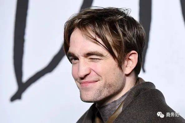 西装|诺兰拍的男人为啥那么帅？穿西装、梳油头、开兰博基尼…