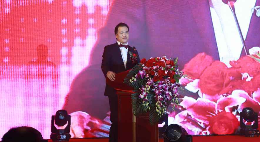 品牌|小爱裙一夜爆红 这一条小爱裙究竟有何魅力 ----记小爱裙新品订货会暨九粤九周