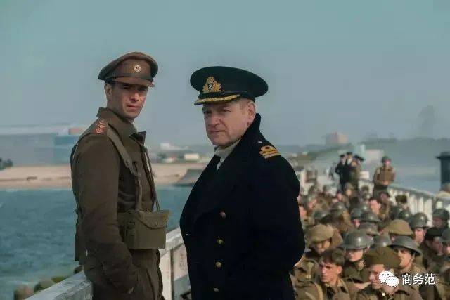 西装|诺兰拍的男人为啥那么帅？穿西装、梳油头、开兰博基尼…