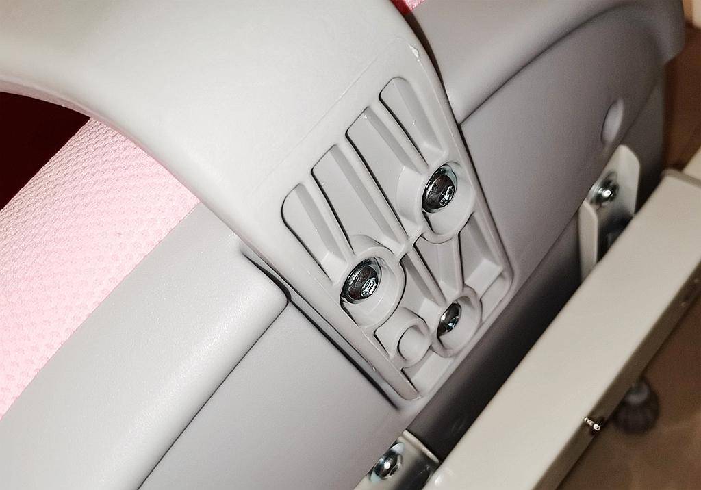 孩子|乐歌智能电动升降儿童学习桌评测：用心呵护孩子成长的每一步