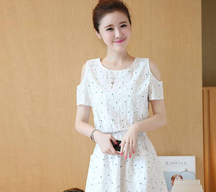 女生|大火的“短一截”穿搭风，1米5女生的显高法宝，巧露巧显高