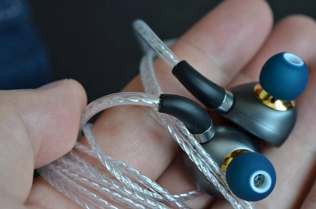 塞子|七赫兹i-88调音成熟、好听，老烧眼中可首推的千元级单动圈