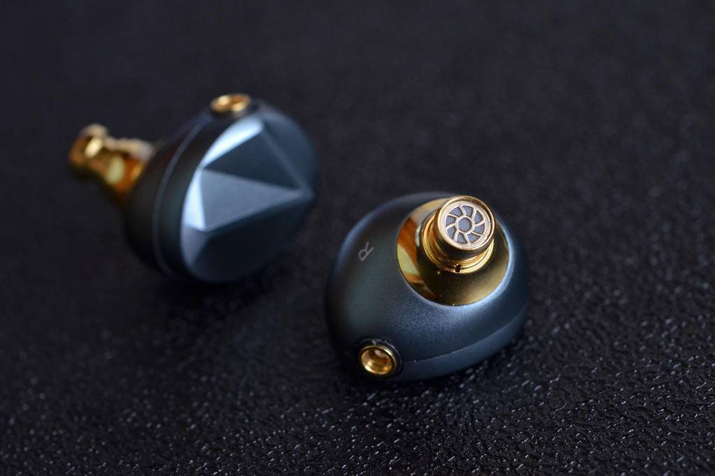 塞子|七赫兹i-88调音成熟、好听，老烧眼中可首推的千元级单动圈