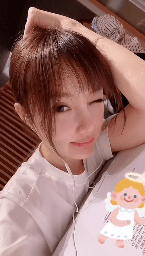 隔空支持|隔空支持？贾乃亮表态舞台宽广，李小璐晒视频