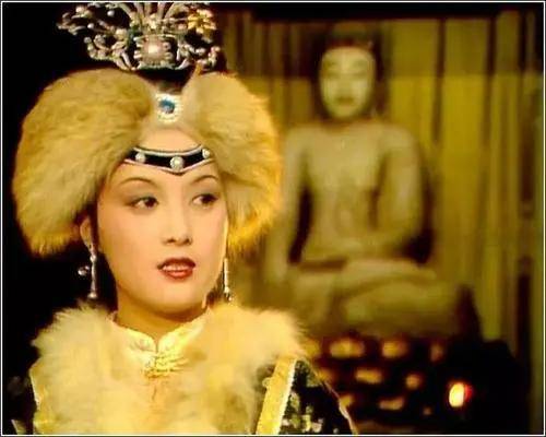 lisa|芭比鼻祖碾压lisa，坐拥全球4000万粉丝顶级网红，脸居然是假的？！