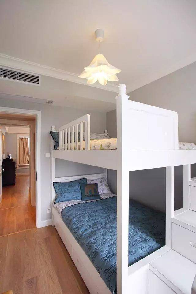 感觉|135平简约美式新房，餐厅卡座设计，墙边墙角1㎡都不浪费！很实用