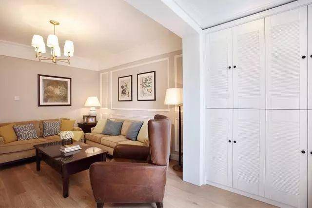 感觉|135平简约美式新房，餐厅卡座设计，墙边墙角1㎡都不浪费！很实用