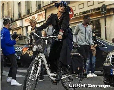 大军|骑行大军--单车上的时尚风景！