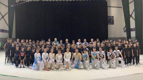 双方|余家杂技丨热烈欢迎江西省杂技团有限责任公司刘晓虹书记一行莅临参观指导