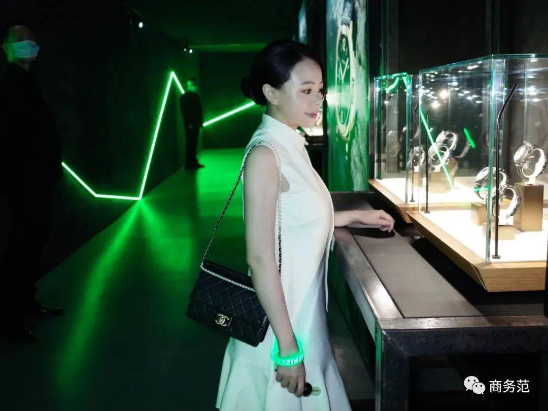 沛纳海|李易峰、廖凡都喜欢，为什么这块表火了70年？