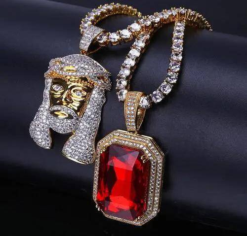 王冠|60万美金的塑料王冠！嘻哈珠宝真的有这么值钱吗？