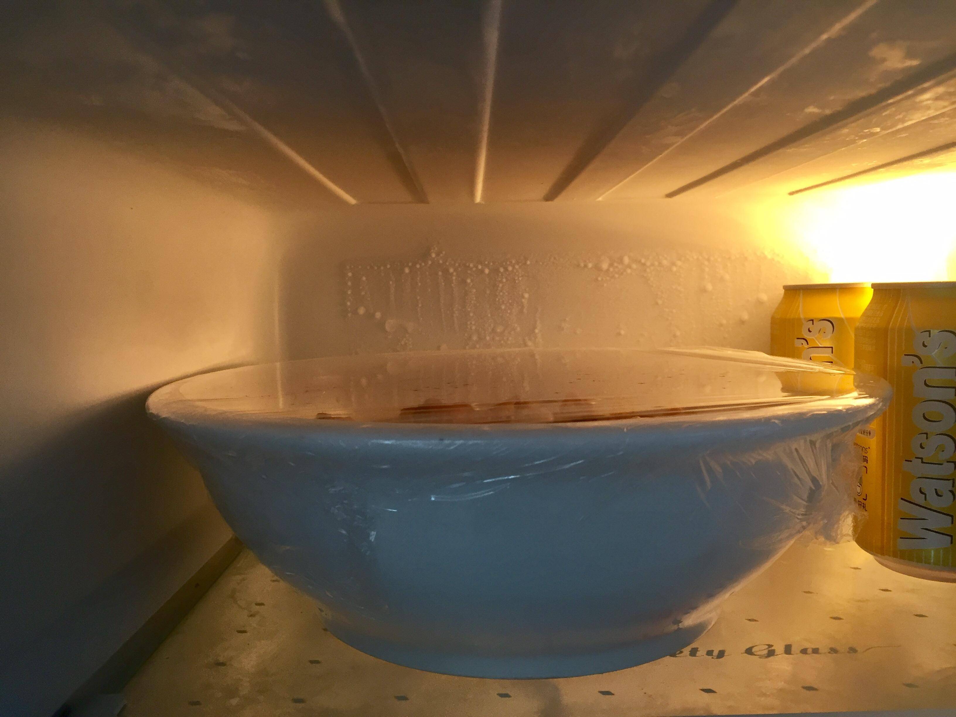 冰箱里用的保鲜膜 7f0a64fec1224a559ef4782c2fe49885.jpeg