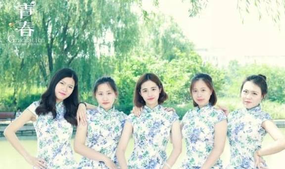 拍照怎么拍好看学生 92f8c281fab24ab6929730ce48e3b411.jpeg