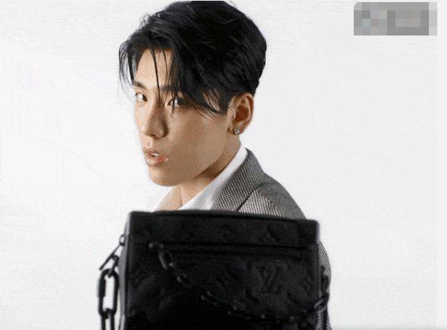 明星|众星同屏比美,迪丽热巴被吐槽,万茜变油腻,只有欧阳娜娜还能看