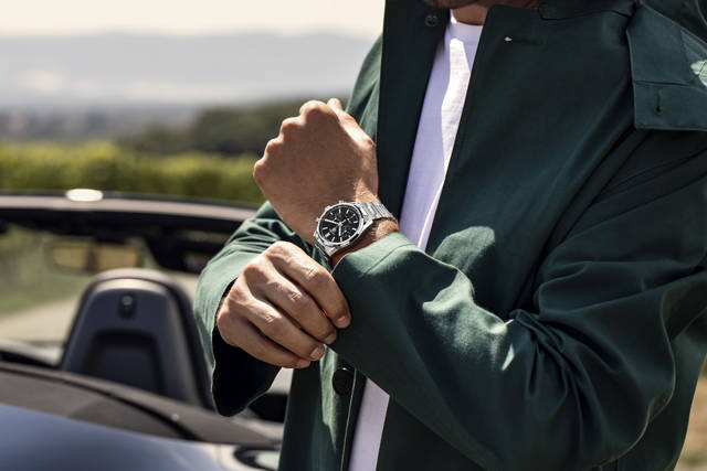 豪雅|赛道优雅如何凝练于时计？还看泰格豪雅卡莱拉！