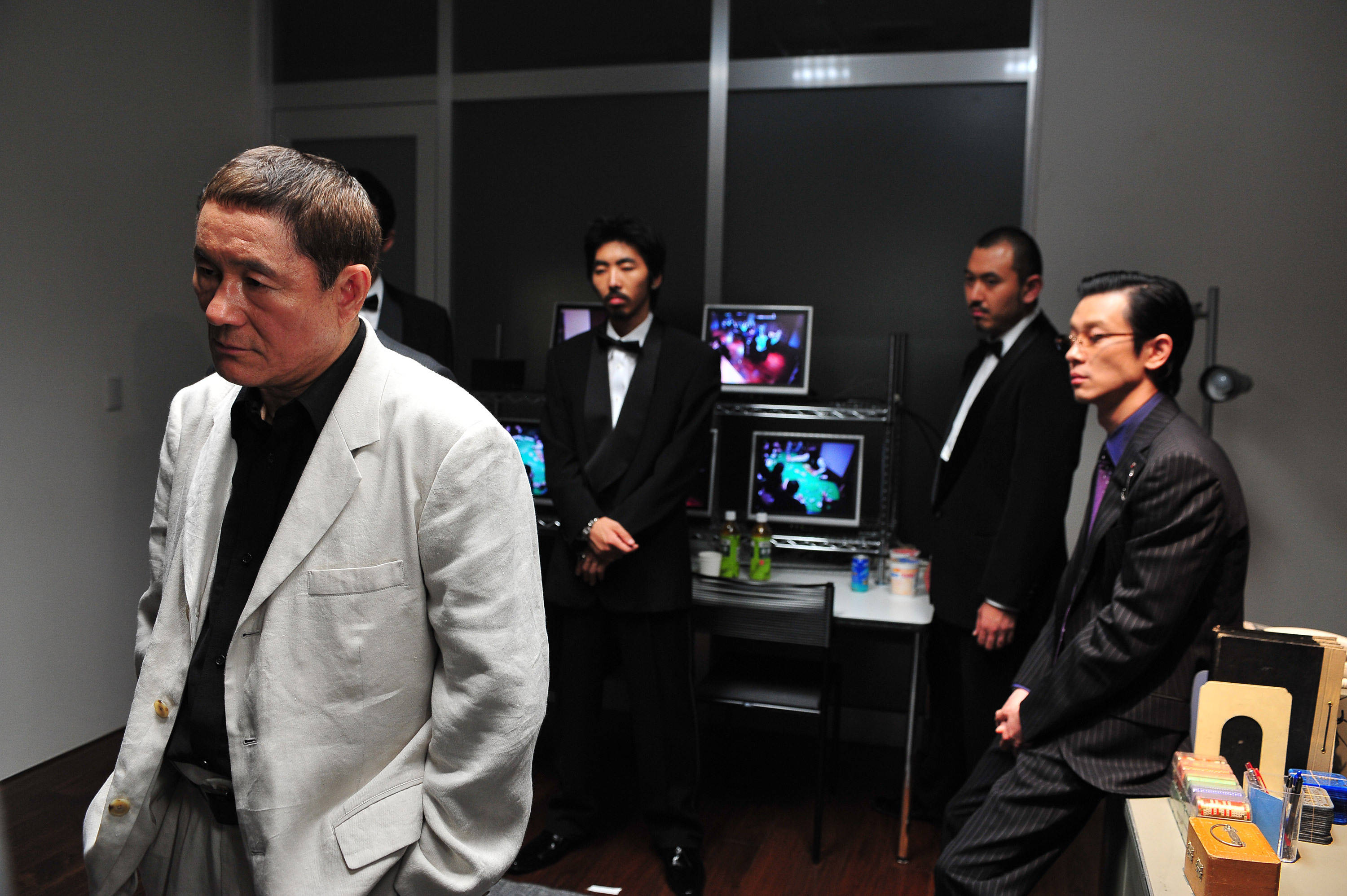 解读北野武巅峰之作《极恶非道》，日式暴力美学，以暴制暴_搜狐网