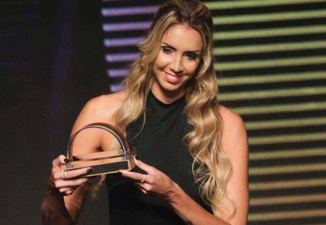 男友|排球第一女神，球迷称她为“奶塔”，频繁更换男友备受争议