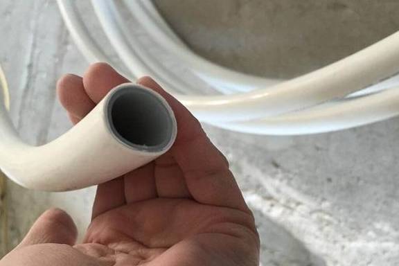 塑料|铝塑管已淘汰，现在流行用热熔管？别傻了，埋地还是铝塑管好！