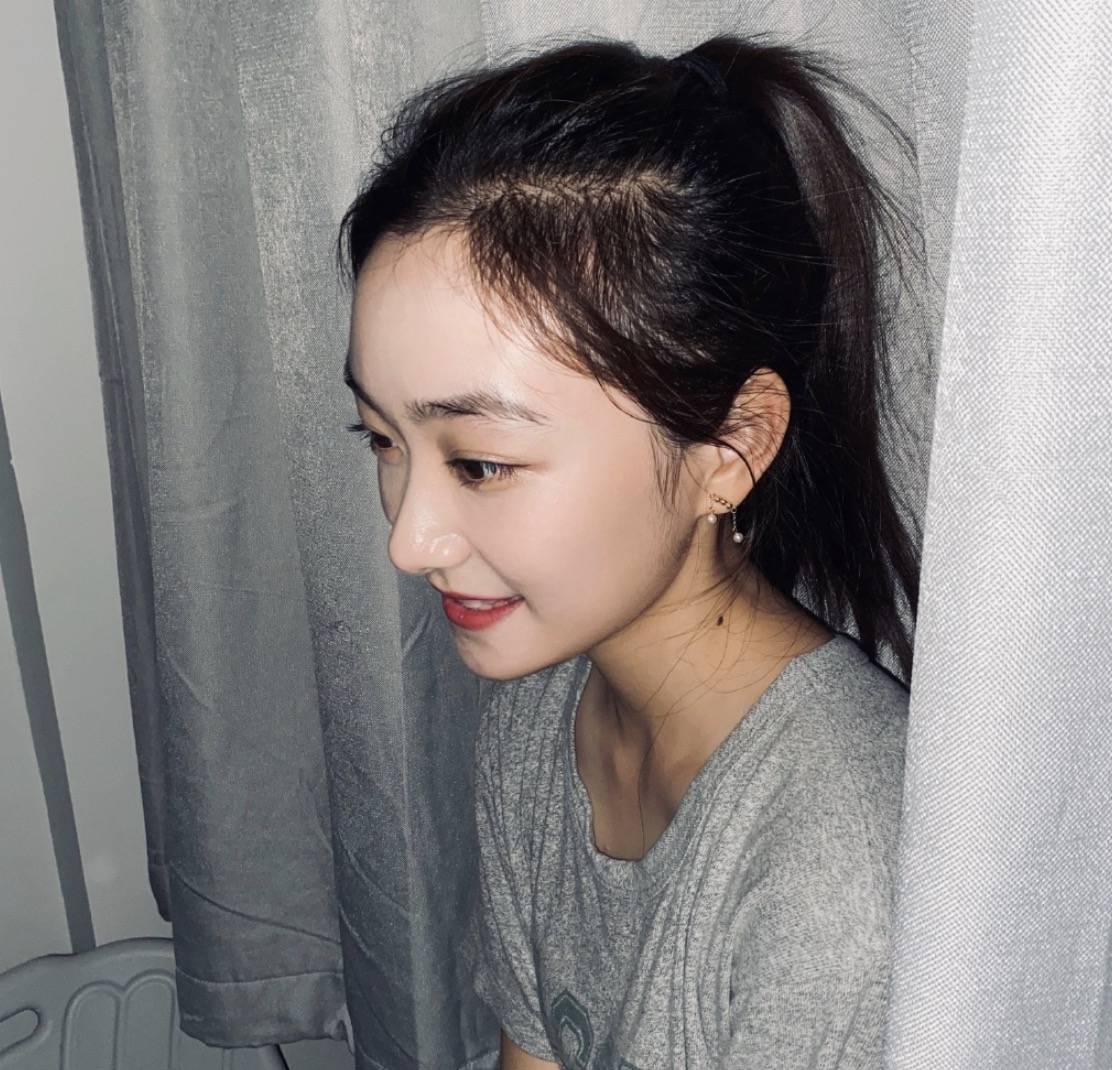 孙艳|原创北电实验班合影曝光，孙俪妹妹稳居C位，怀抱张子枫夏梦排面足