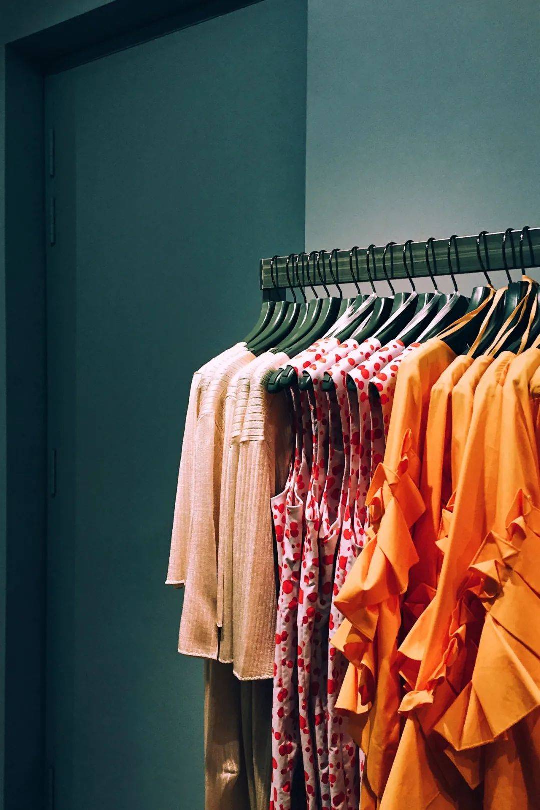 活动|假期打开方式|潮酷市集嗨逛+超低折嗨买,一个也不能少!