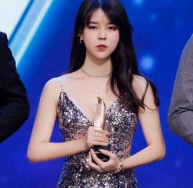 名校|原创沫子学历曝光,还是名校,听到她在结业典礼的发言,信息量有点大