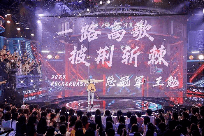 鹿晗|原创《脱口秀》冠军资源炸天，和鹿晗邓超录综艺，难怪李诞要力捧他