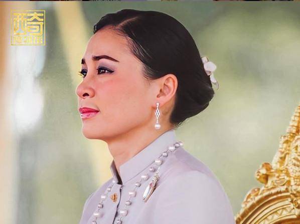 专机|68岁泰王包下38架专机服务自己，为王妃买的钻石却小到看不见