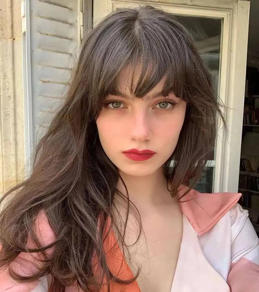 美少女|吊打鞠婧祎的真·四千年美少女，这方脸却甜到极致的美貌是开挂了吧！