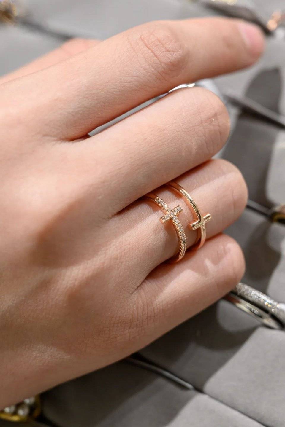 连明星|ZEGL线下体验店！超20000+配饰任挑任试，百元内轻松Get！