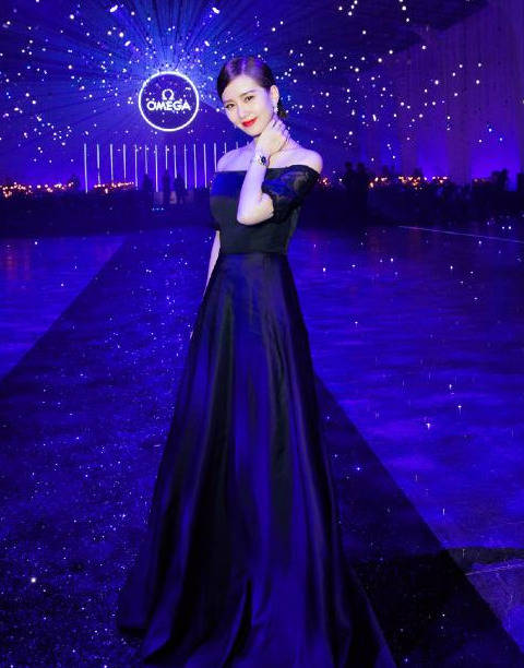 气质|刘诗诗经典服饰,适合本人气质,礼服私服都驾驭得很出色