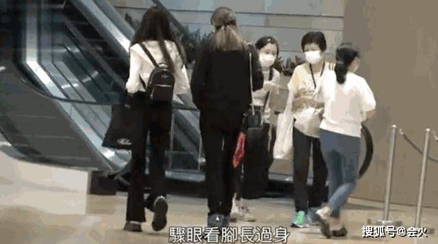 任达华|任达华15岁女儿身高接近180，身材长相不输超模，爹妈基因太逆天