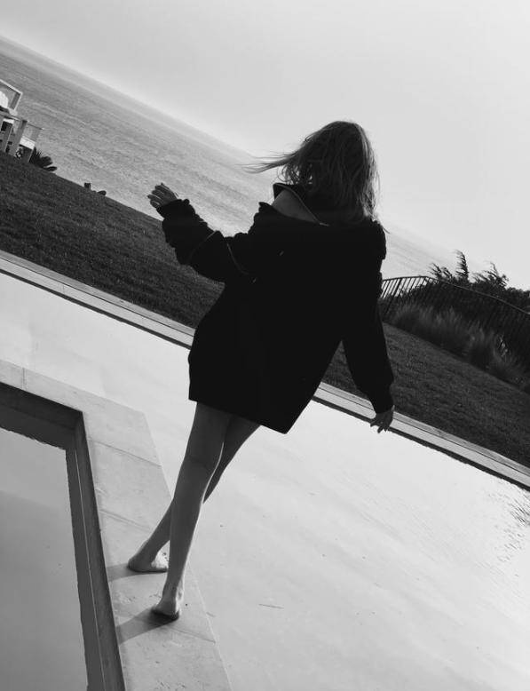 专辑|原创新专受阻？萧亚轩情场得意职场失意，发文请人对号入座