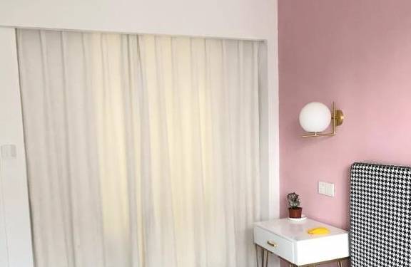 飘窗的窗帘怎么做才显得好看 1839f1254eb4471da2ab96e58008dbf0.jpeg