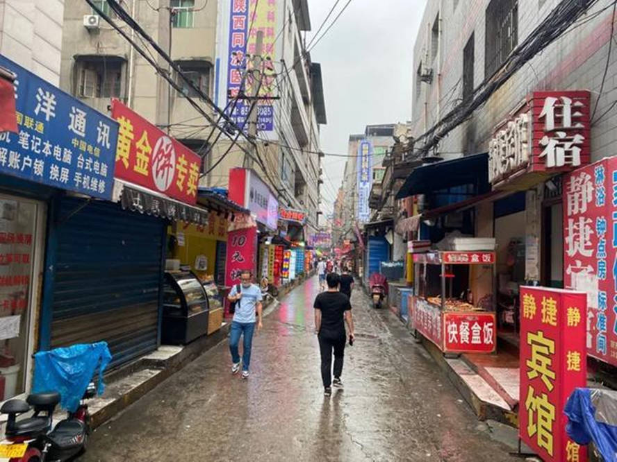 西安最大城中村:10万“西漂”聚居地,是西安的“小香港”_沙井村