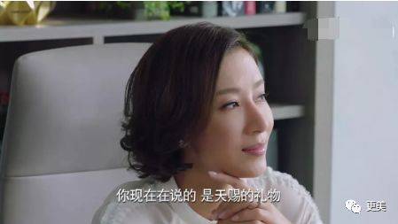 杨怡|曾经tvb一姐，演技一流，也把自己整僵了，假体太明显了...