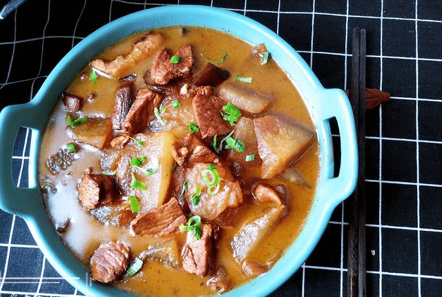 如何把猪肉炖得肥而不腻 7487a17fcbc74d8a8dd1aff56814a8cc.png