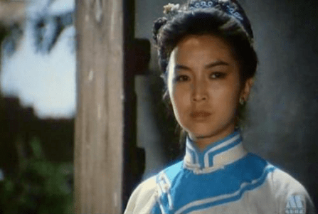 星靠苗|原创香港女打星靠苗翠花走红，曾批章子怡不配打星，现成国家一级教练