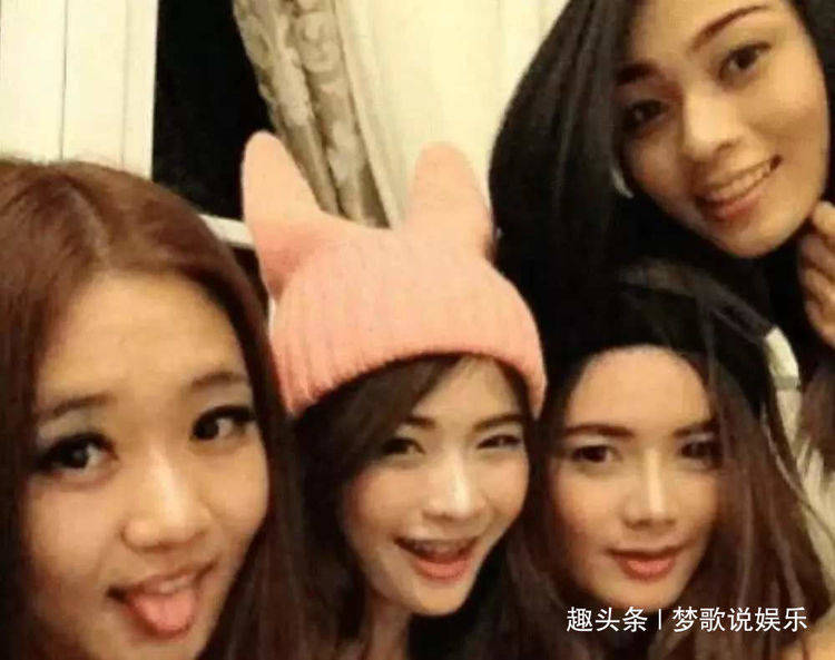 李连杰也成“国民岳父”了 四个女儿亭亭玉立!