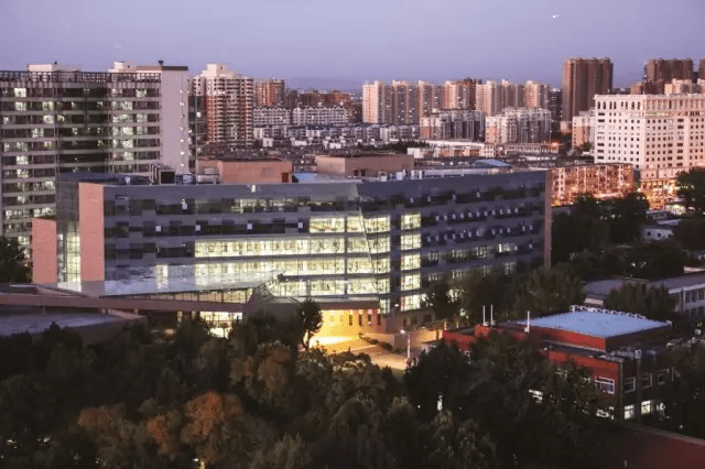 无人机|这些花式热搜你一定想不到！各高校为了C位出道“太拼了”