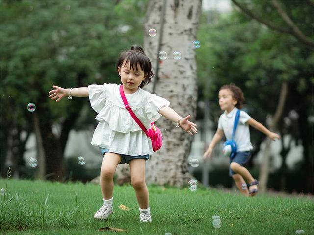 孩子|孩子严重脑损伤,该如何区分呢?因父母错把脑膜炎当成感冒